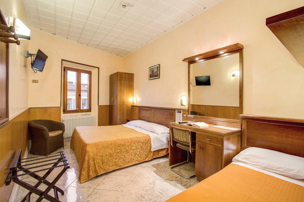 Hotel Lorena Florenz Exterior foto